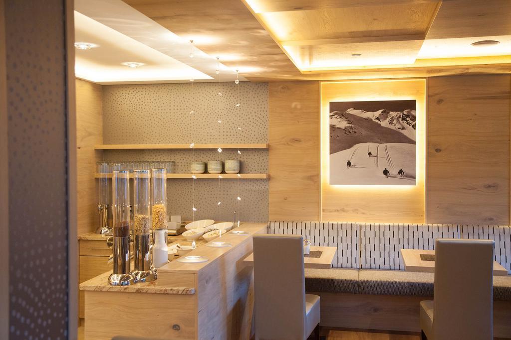 Fruehstueckspension Astoria Solden Ngoại thất bức ảnh